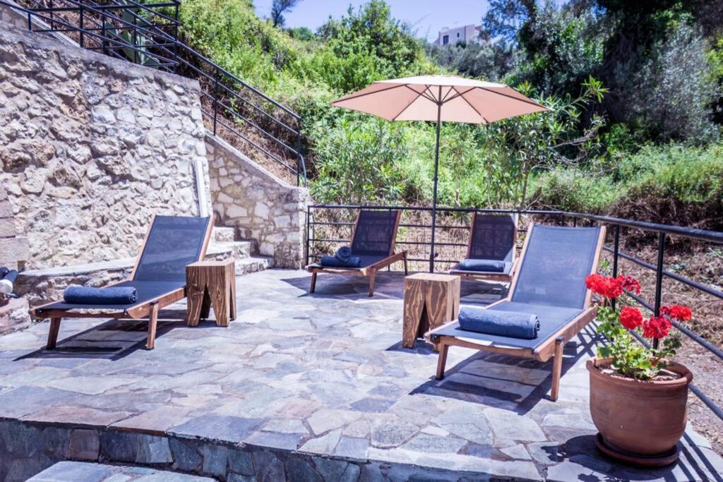 Villa Ventus, 40Sqm Private Pool & Hot Tub! Roussospition Bagian luar foto