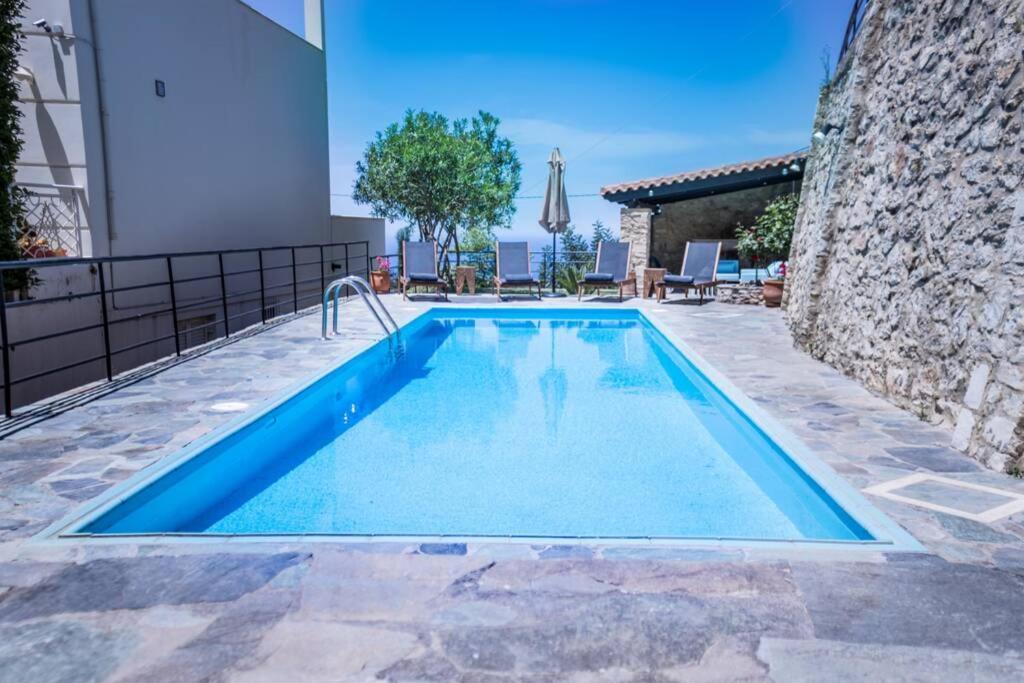 Villa Ventus, 40Sqm Private Pool & Hot Tub! Roussospition Bagian luar foto