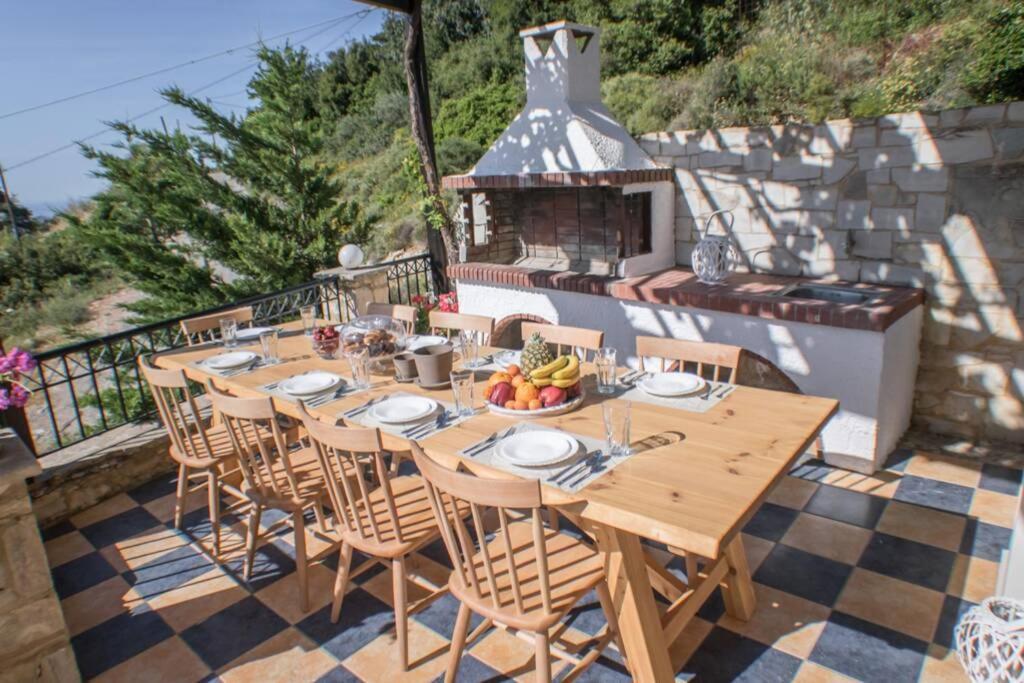 Villa Ventus, 40Sqm Private Pool & Hot Tub! Roussospition Bagian luar foto