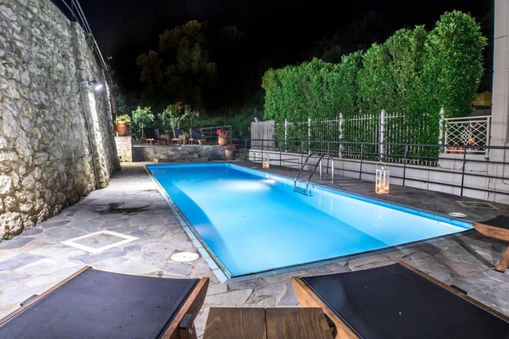 Villa Ventus, 40Sqm Private Pool & Hot Tub! Roussospition Bagian luar foto