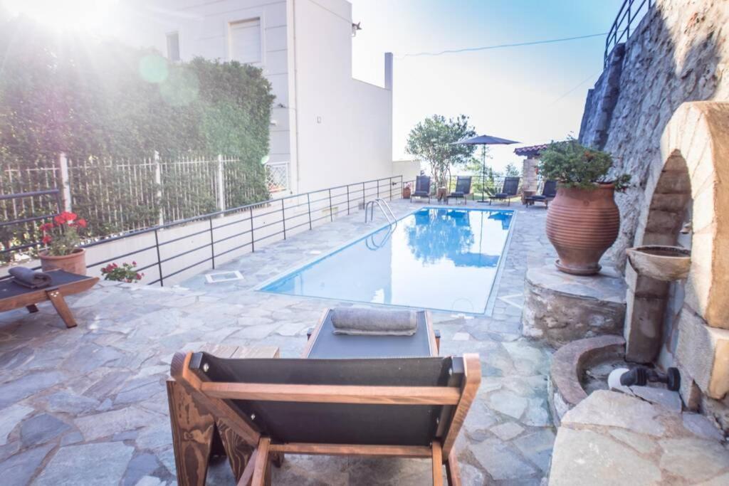 Villa Ventus, 40Sqm Private Pool & Hot Tub! Roussospition Bagian luar foto