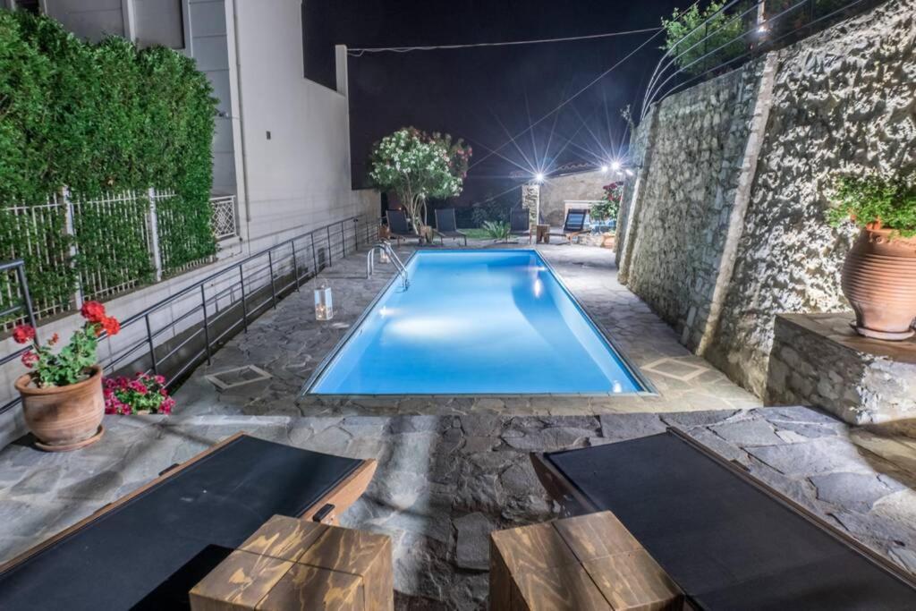 Villa Ventus, 40Sqm Private Pool & Hot Tub! Roussospition Bagian luar foto