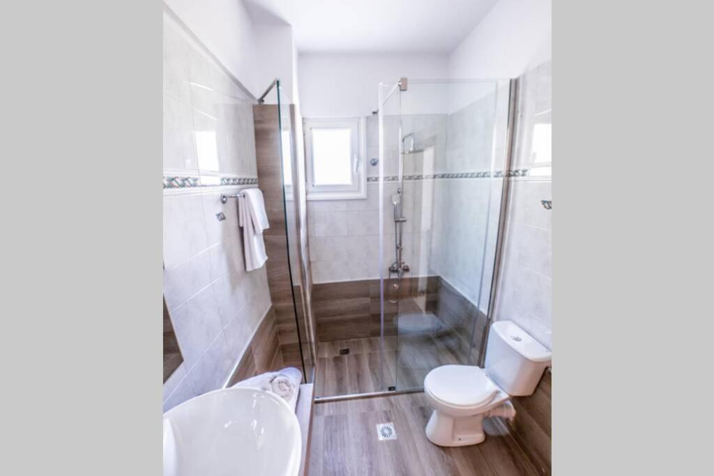 Villa Ventus, 40Sqm Private Pool & Hot Tub! Roussospition Bagian luar foto