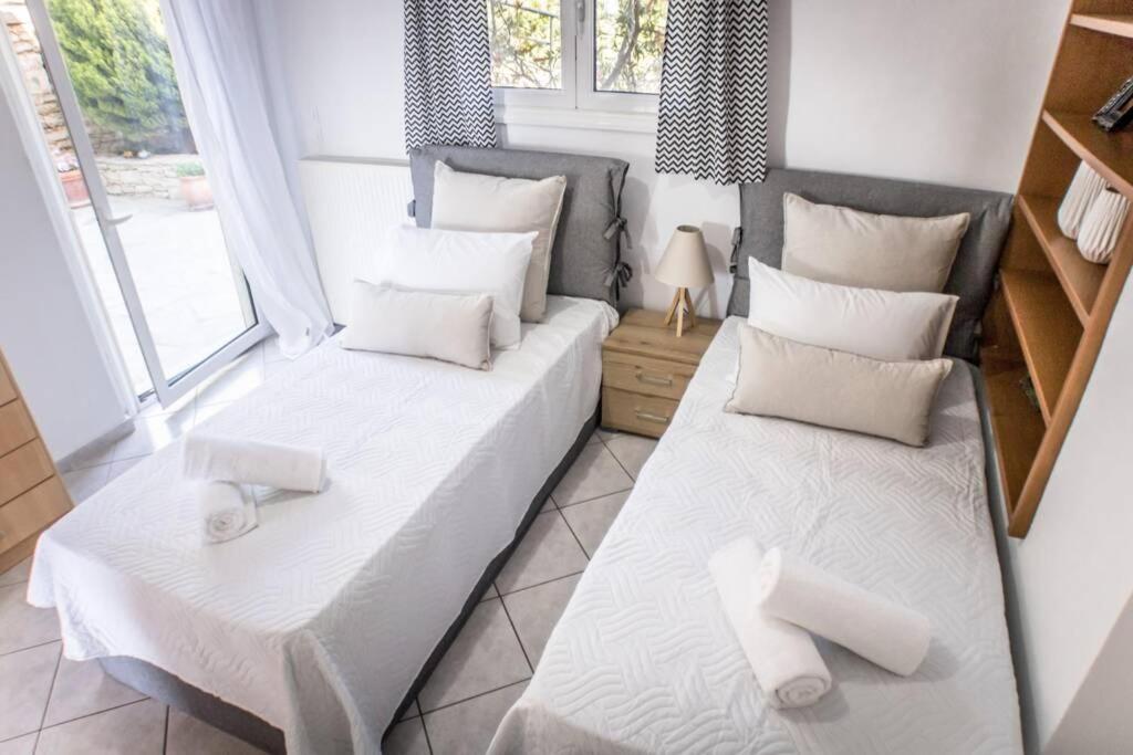 Villa Ventus, 40Sqm Private Pool & Hot Tub! Roussospition Bagian luar foto